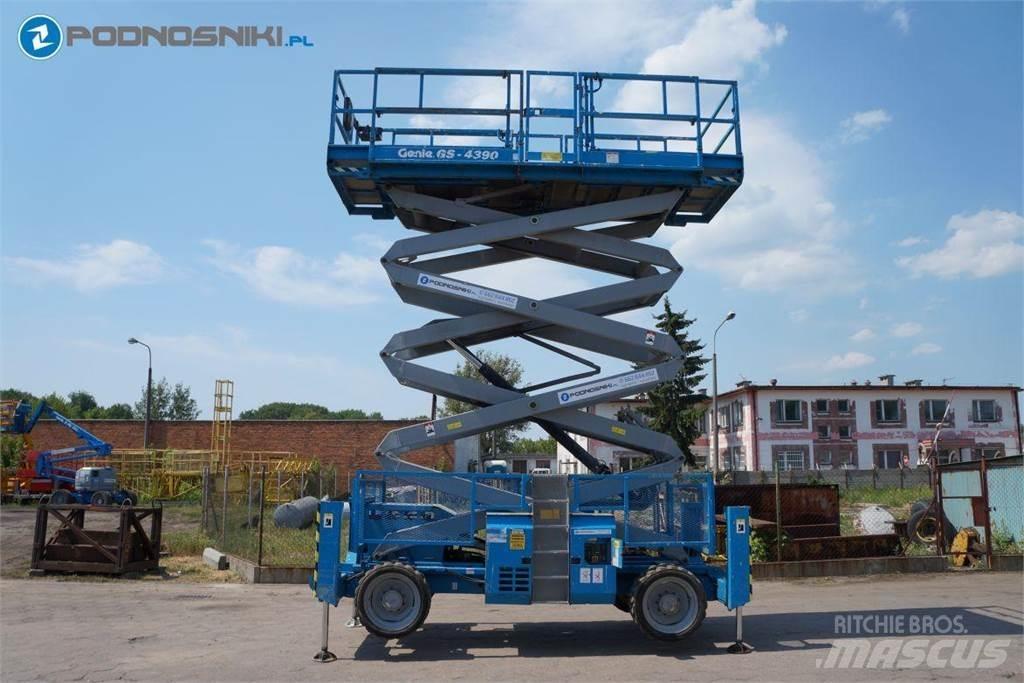 Genie 4390 RT Makasli platformlar