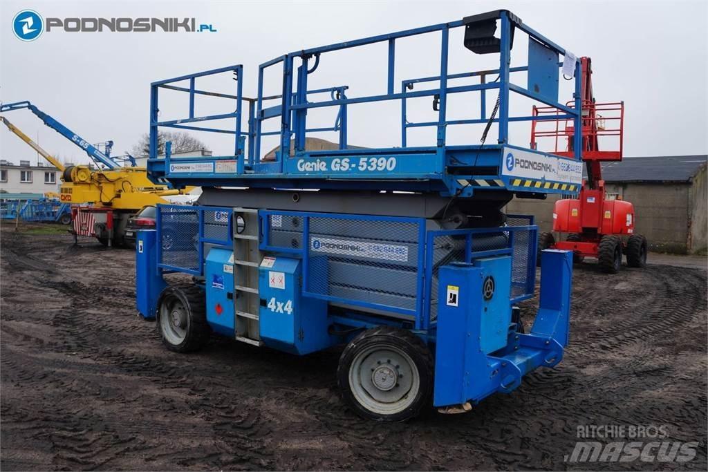 Genie 5390 Makasli platformlar