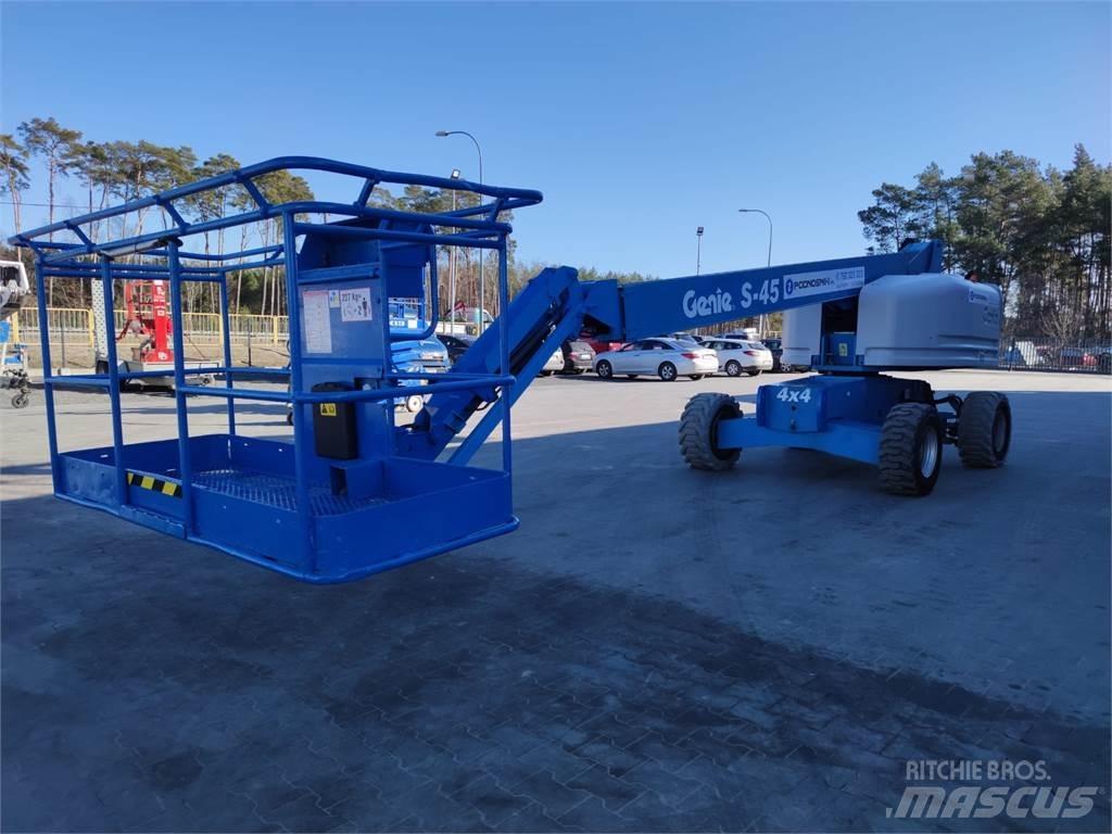 Genie S-45 Teleskopik personel platformları