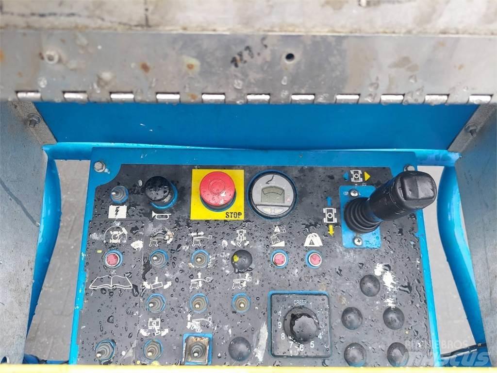 Genie Z-30/20N Körüklü personel platformları