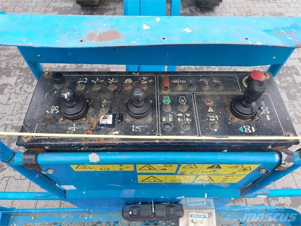 Genie Z-45/25J RT Körüklü personel platformları