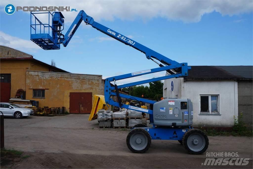 Genie Z51/30J Körüklü personel platformları
