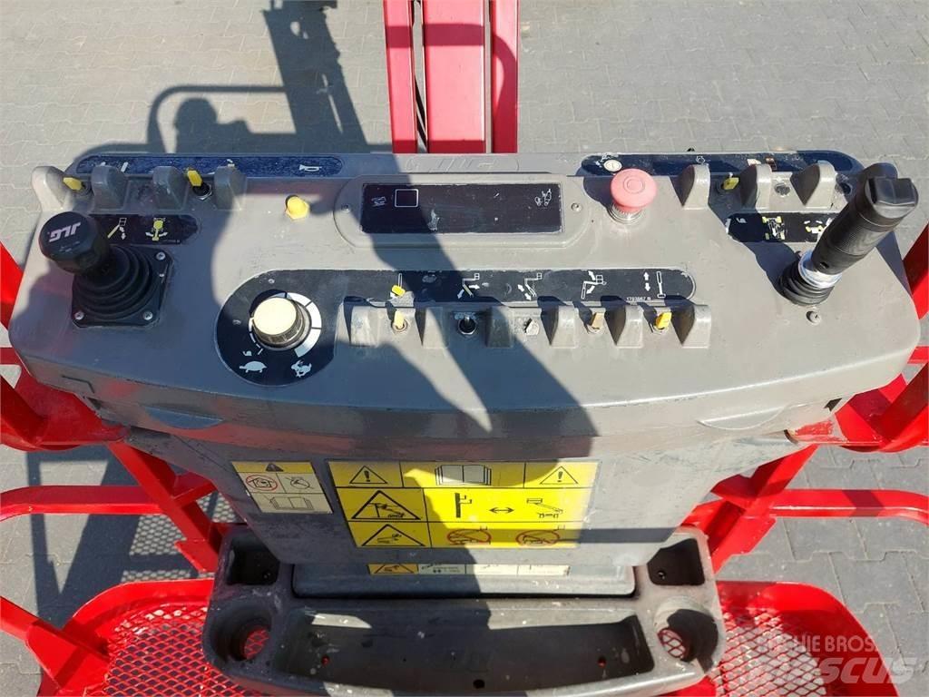 JLG M450AJ Körüklü personel platformları