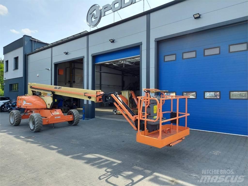 JLG M600JP Körüklü personel platformları