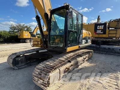 CAT 324DL Long Reach Paletli ekskavatörler