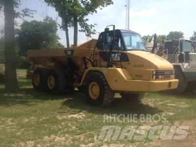 CAT 725 Belden kirma kaya kamyonu