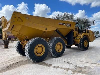 CAT 730-04A Belden kirma kaya kamyonu