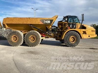 CAT 740B Belden kirma kaya kamyonu