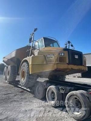 CAT 745C Belden kirma kaya kamyonu