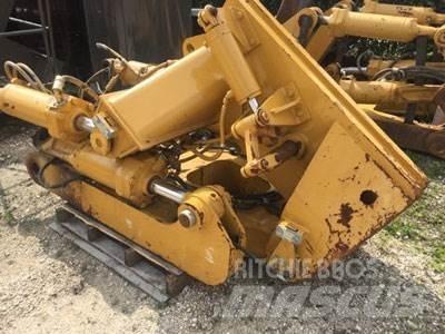 CAT D8T Ripper, S/S Diger parçalar