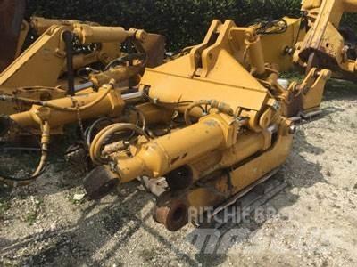 CAT D8T Ripper, S/S Diger parçalar