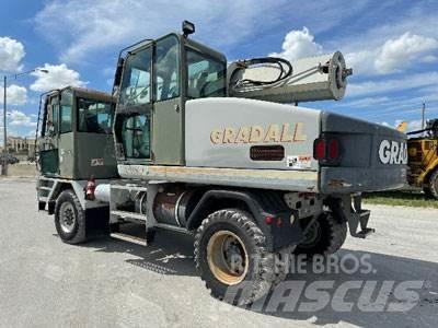 Gradall XL3100 Lastik tekerli ekskavatörler