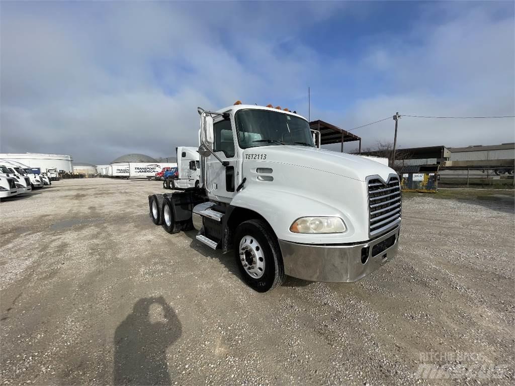 Mack CXU613 Çekiciler
