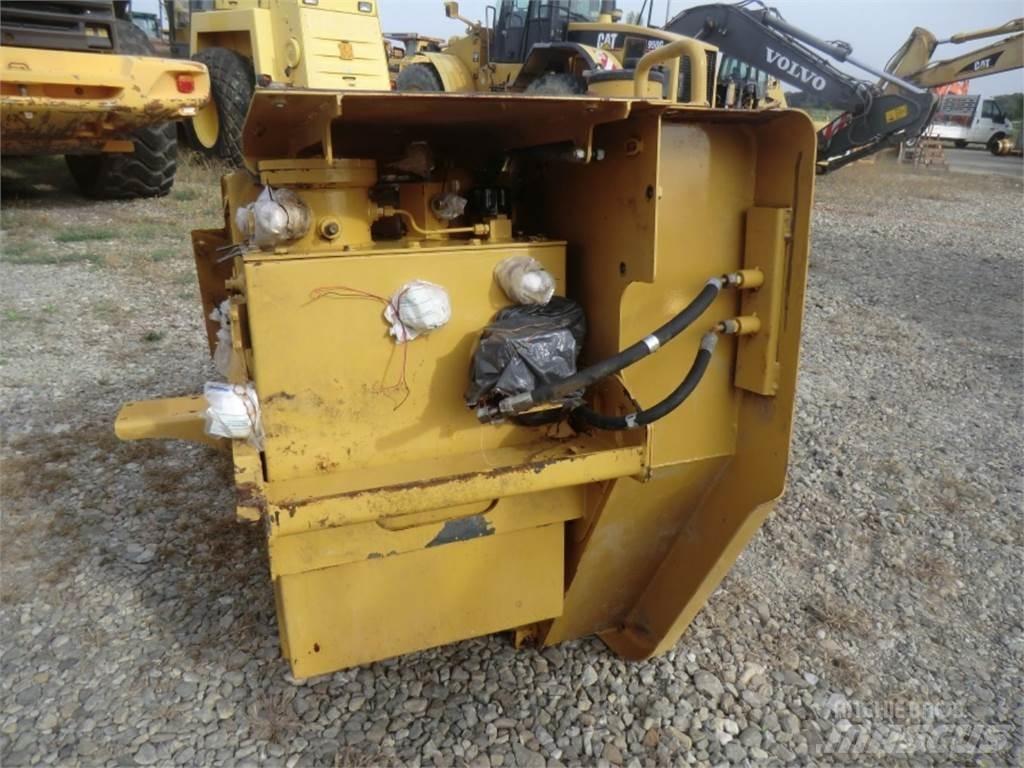 CAT 323D Diger