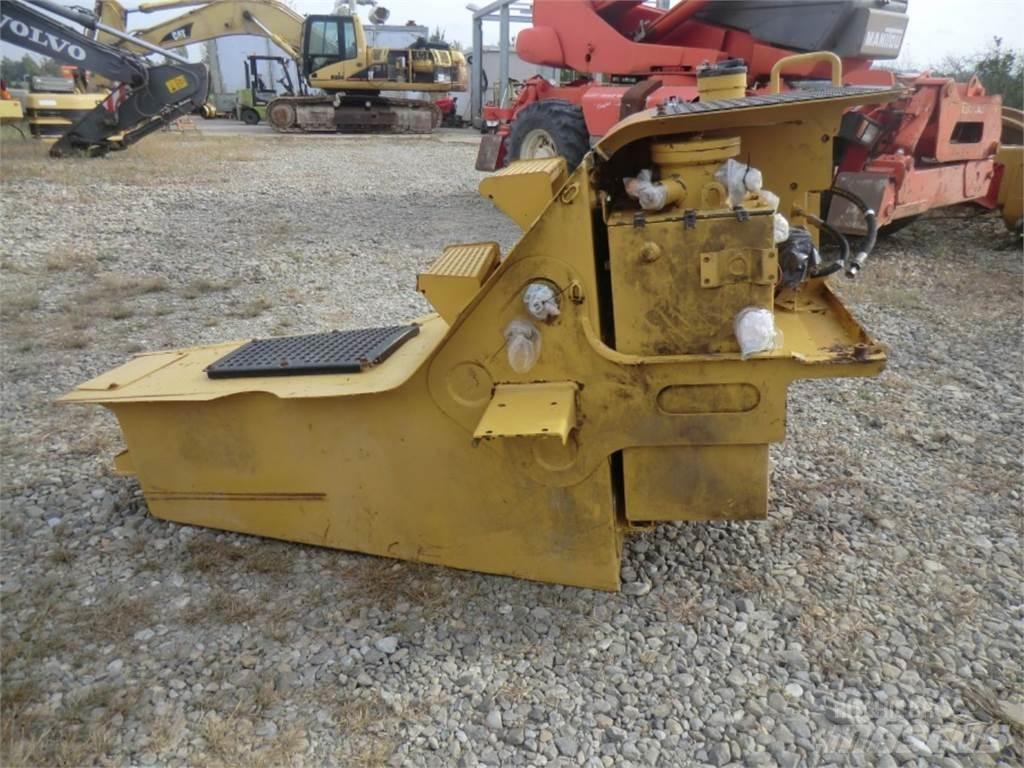 CAT 323D Diger
