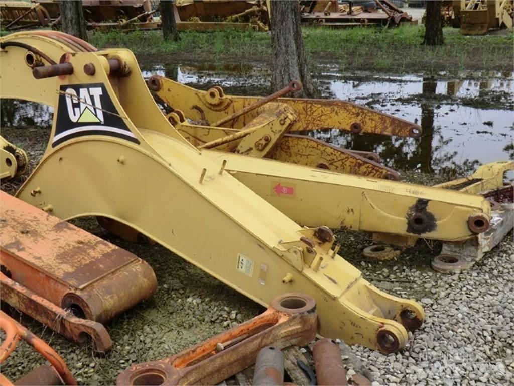 CAT 438C Saseler