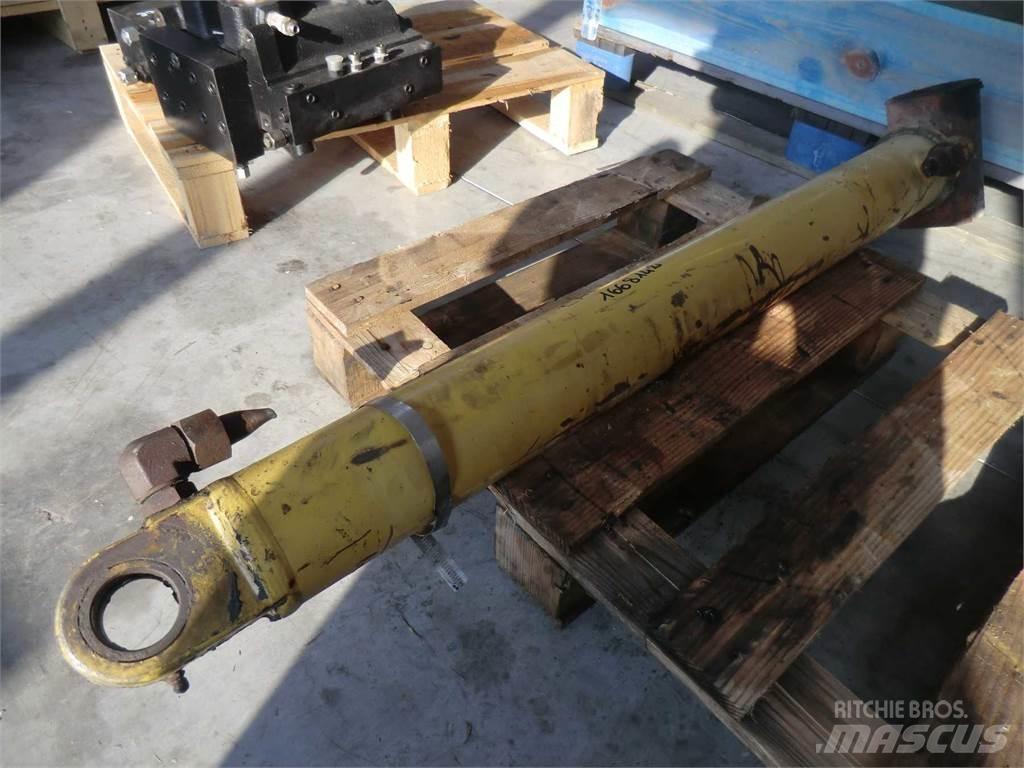 CAT 438C Diger