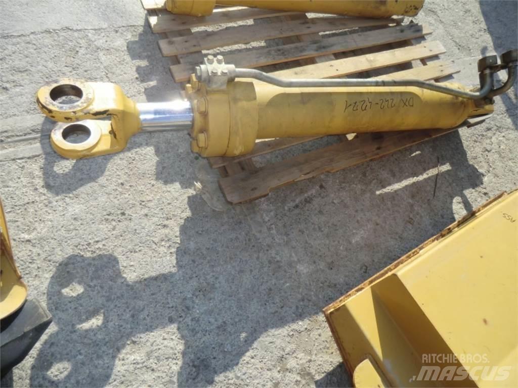 CAT 735 Diger