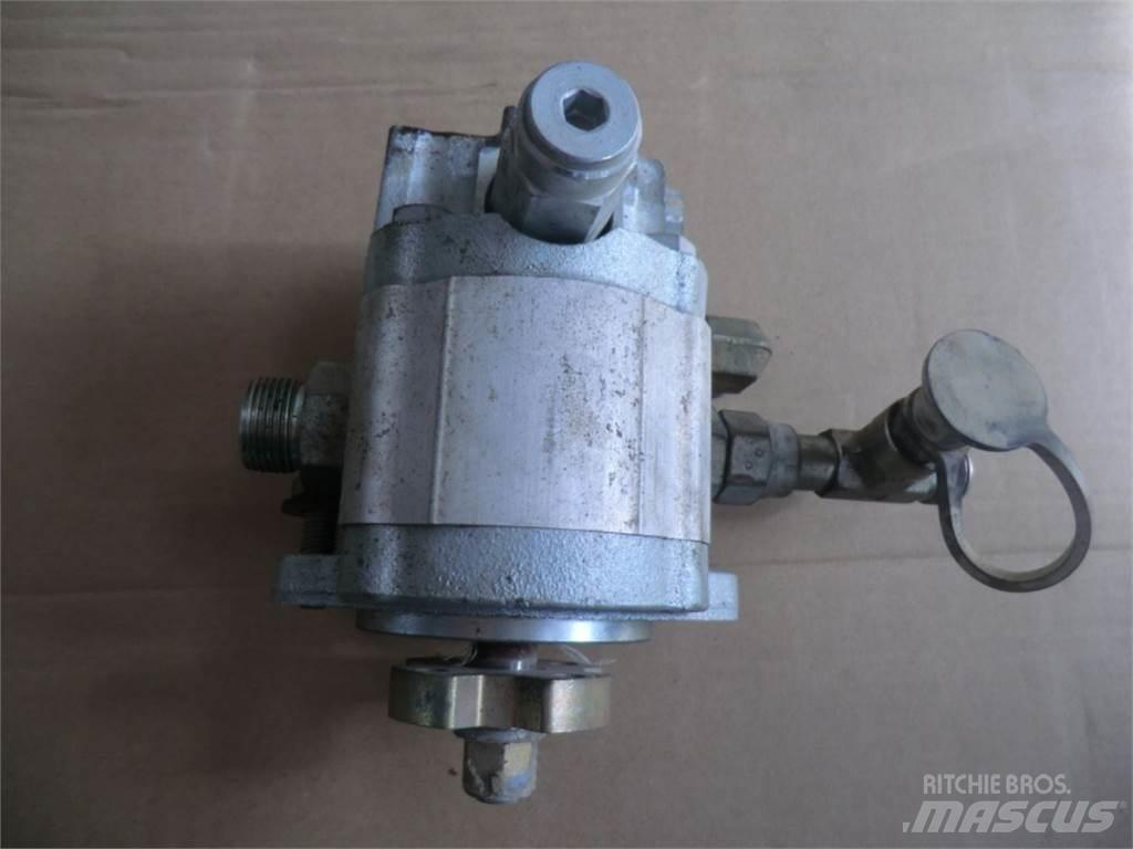 CAT 735 Diger