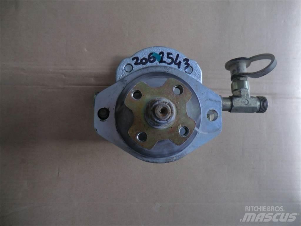 CAT 735 Diger