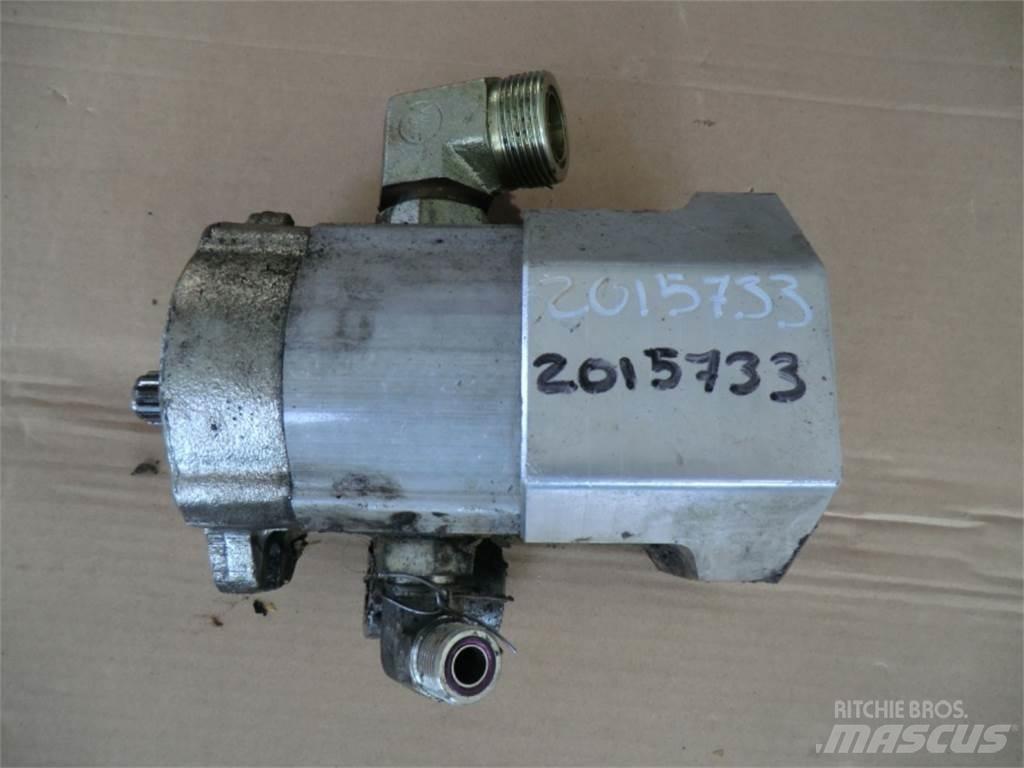 CAT 735 Diger