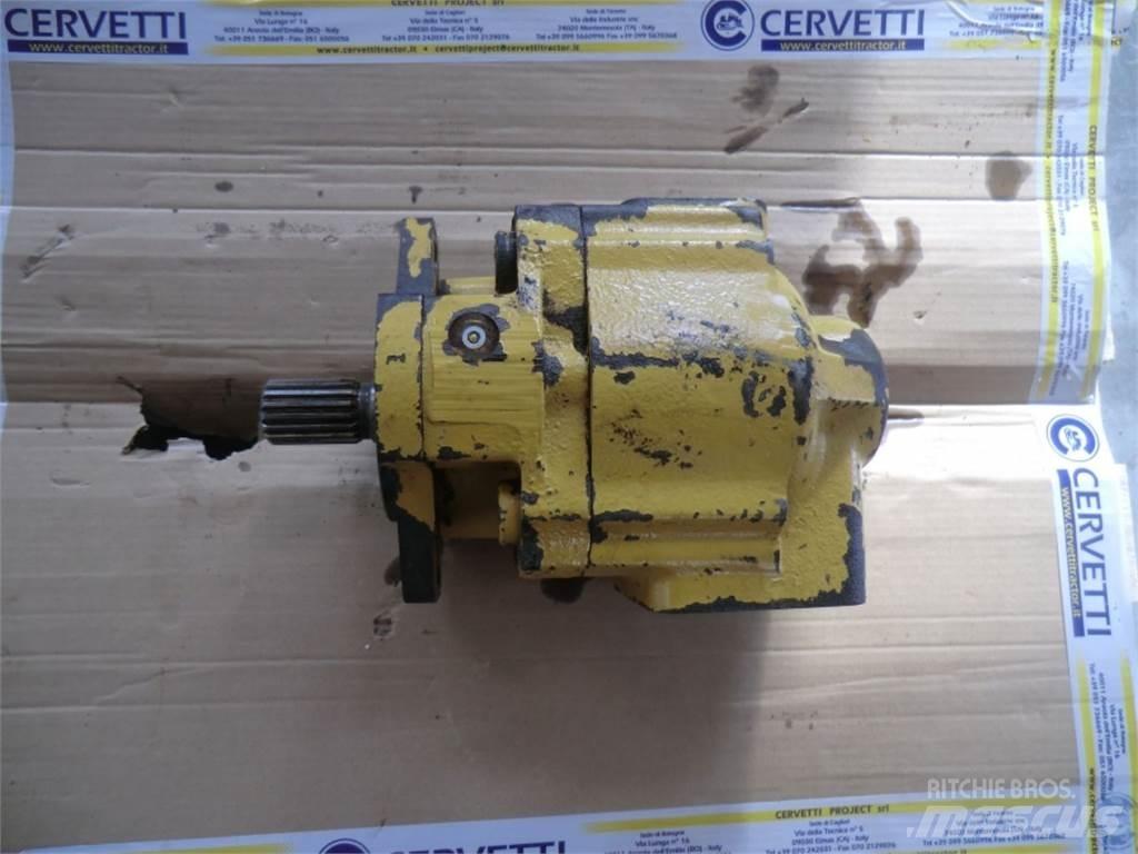 CAT 735 Diger
