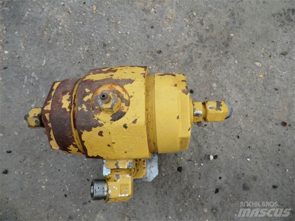 CAT 735 Diger