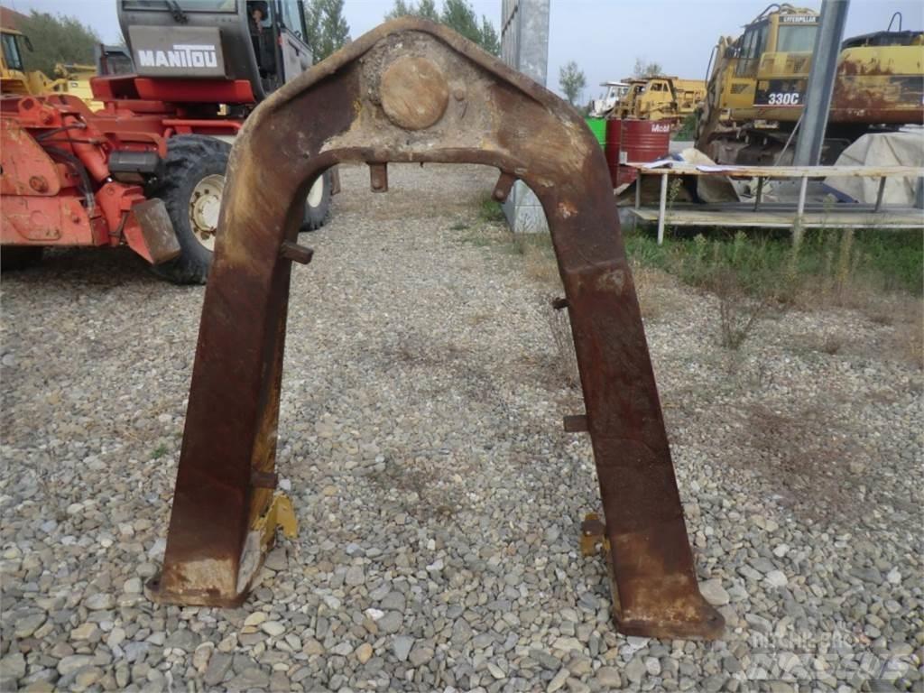 CAT 735 Saseler