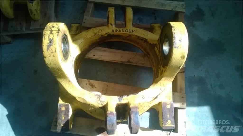 CAT 735 Saseler