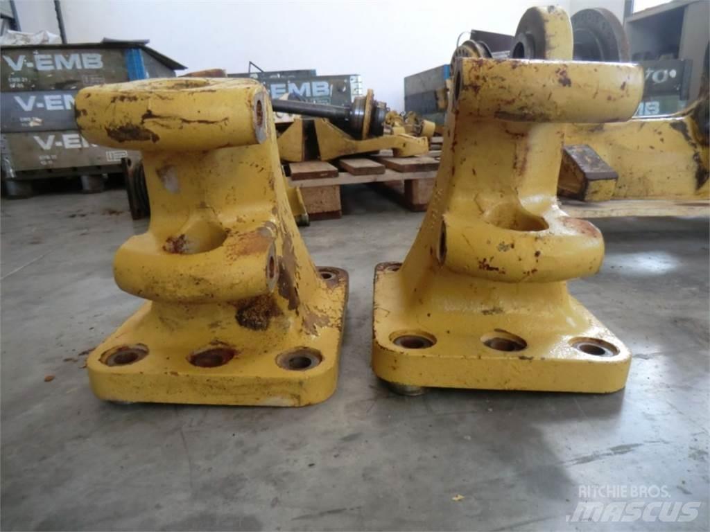 CAT 735 Saseler