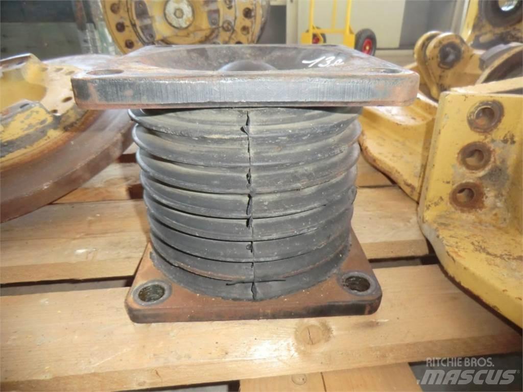 CAT 735 Saseler
