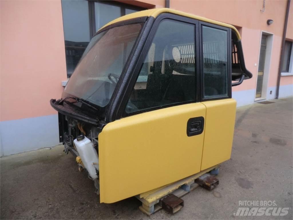 CAT 735 Saseler