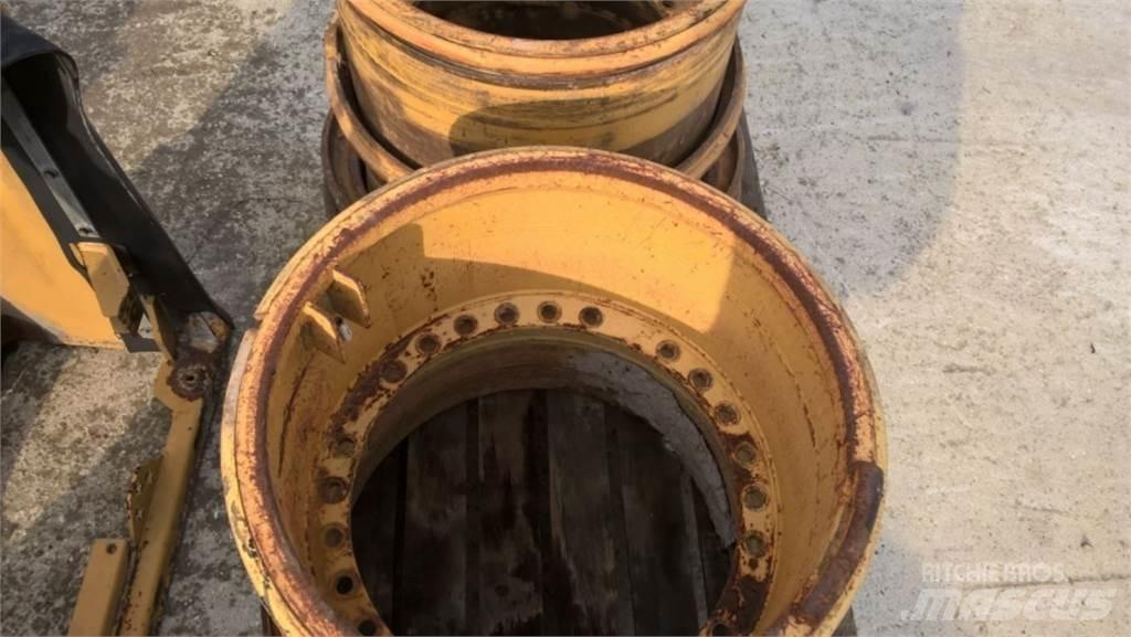 CAT 735 Diger