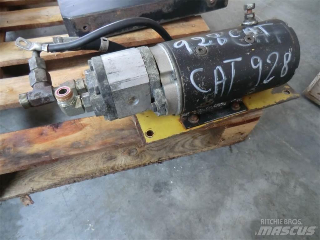 CAT 928G Diger