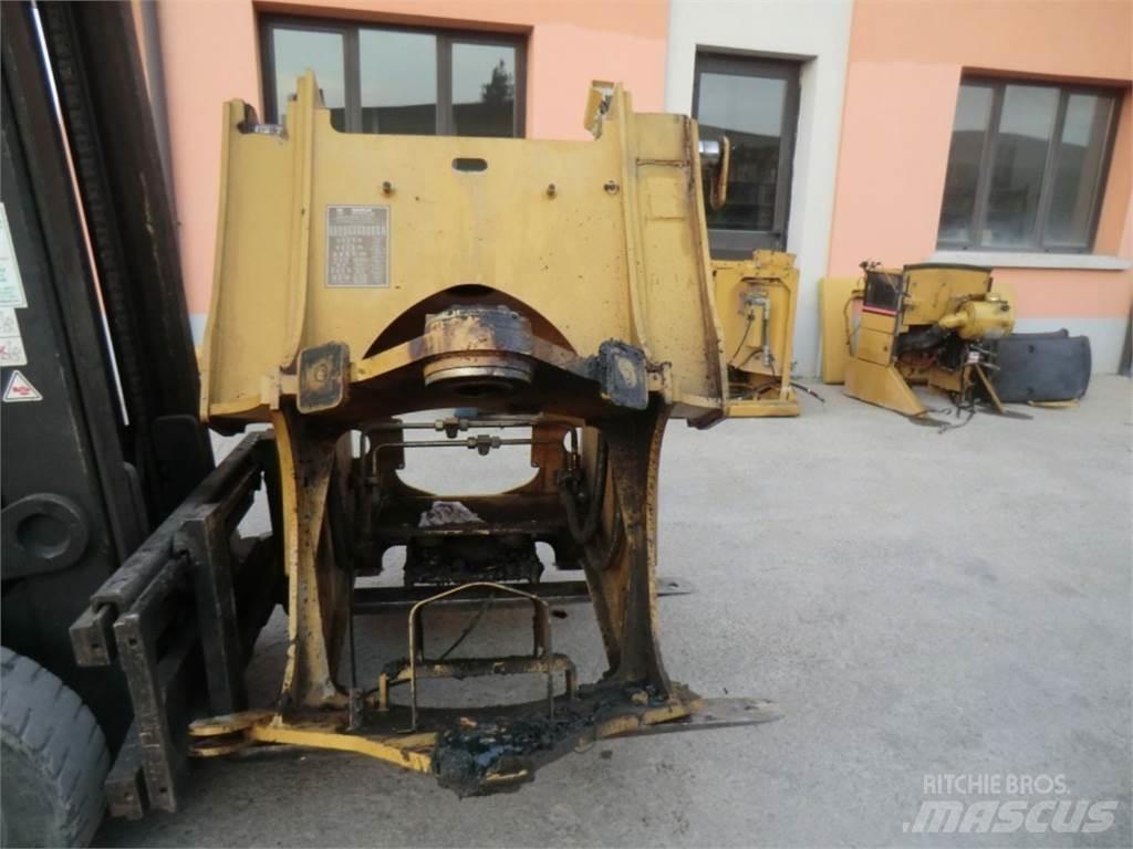 CAT 928G Saseler