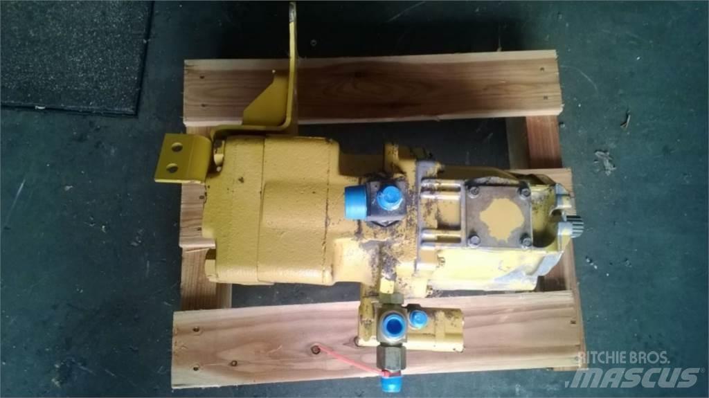 CAT 928G Diger
