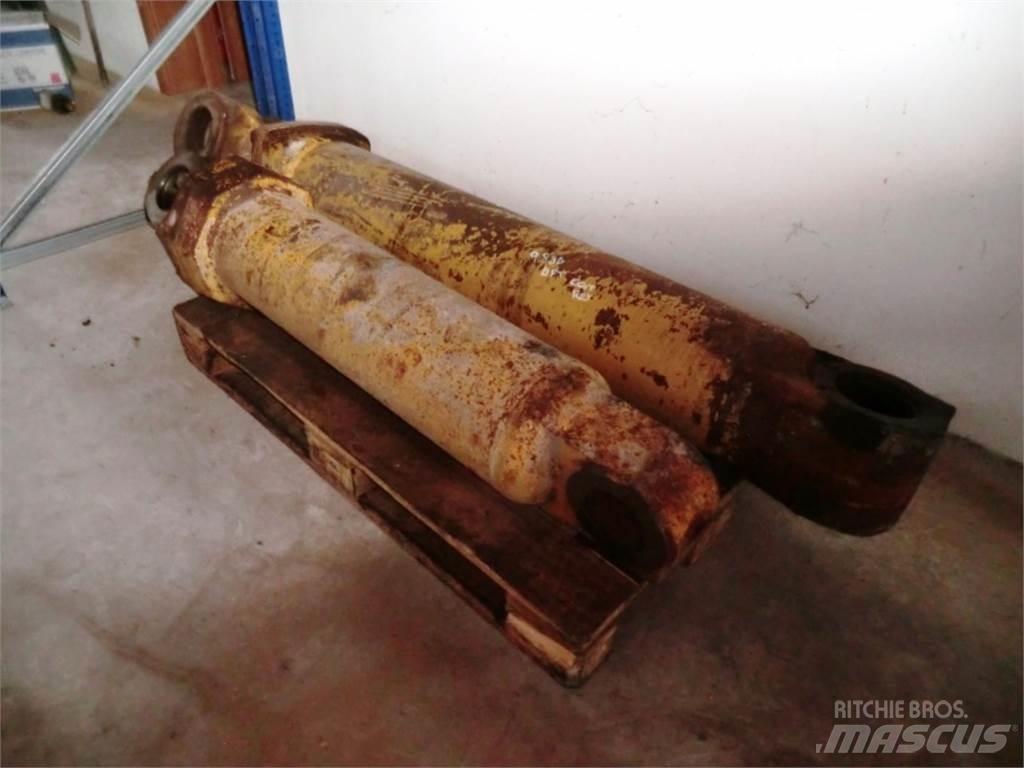 CAT 943 Diger