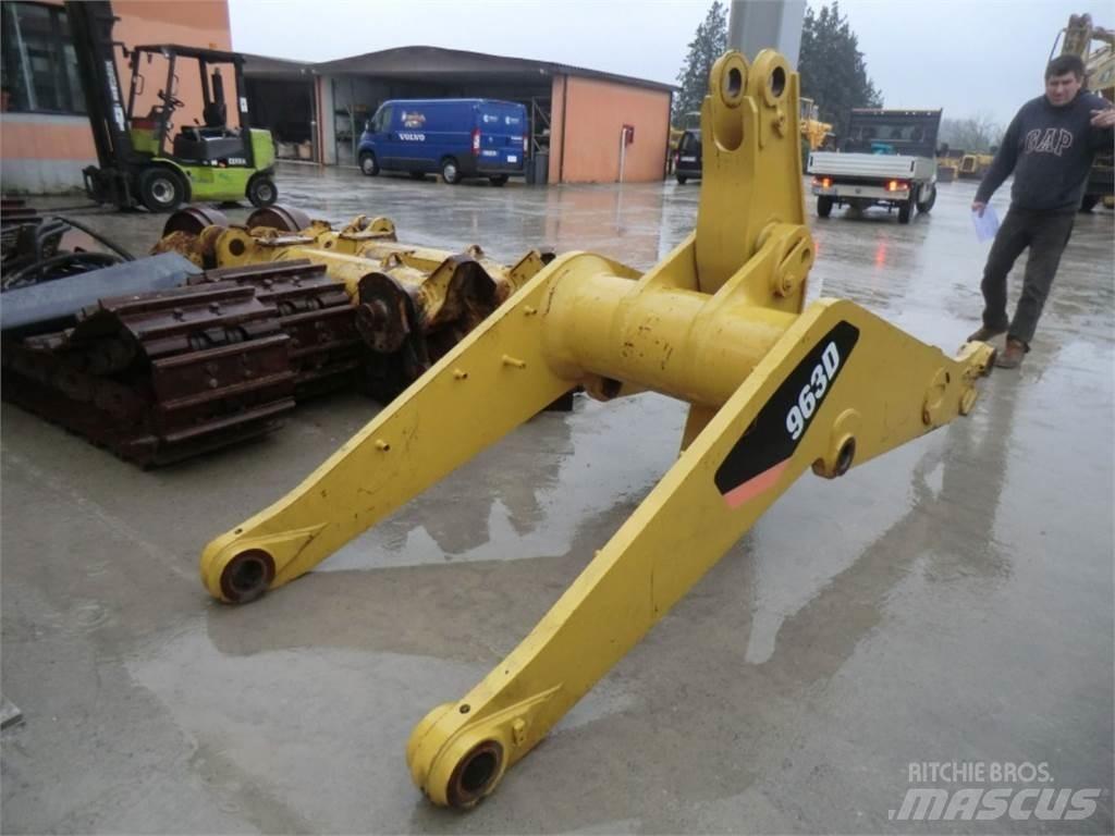 CAT 963D Saseler