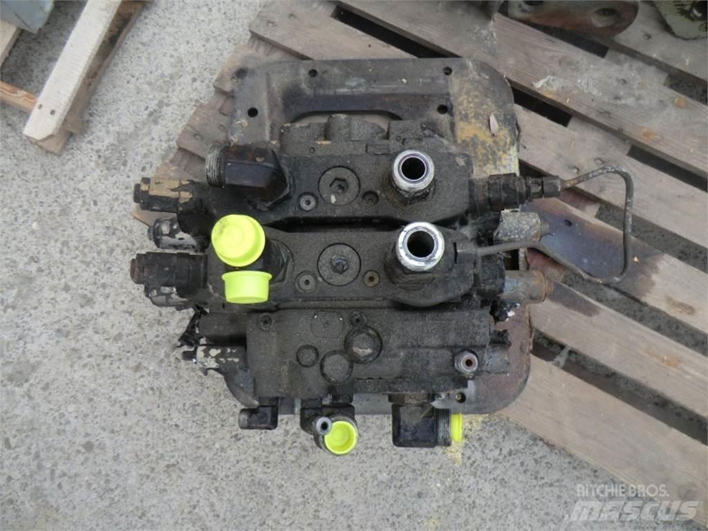 CAT 963D Diger