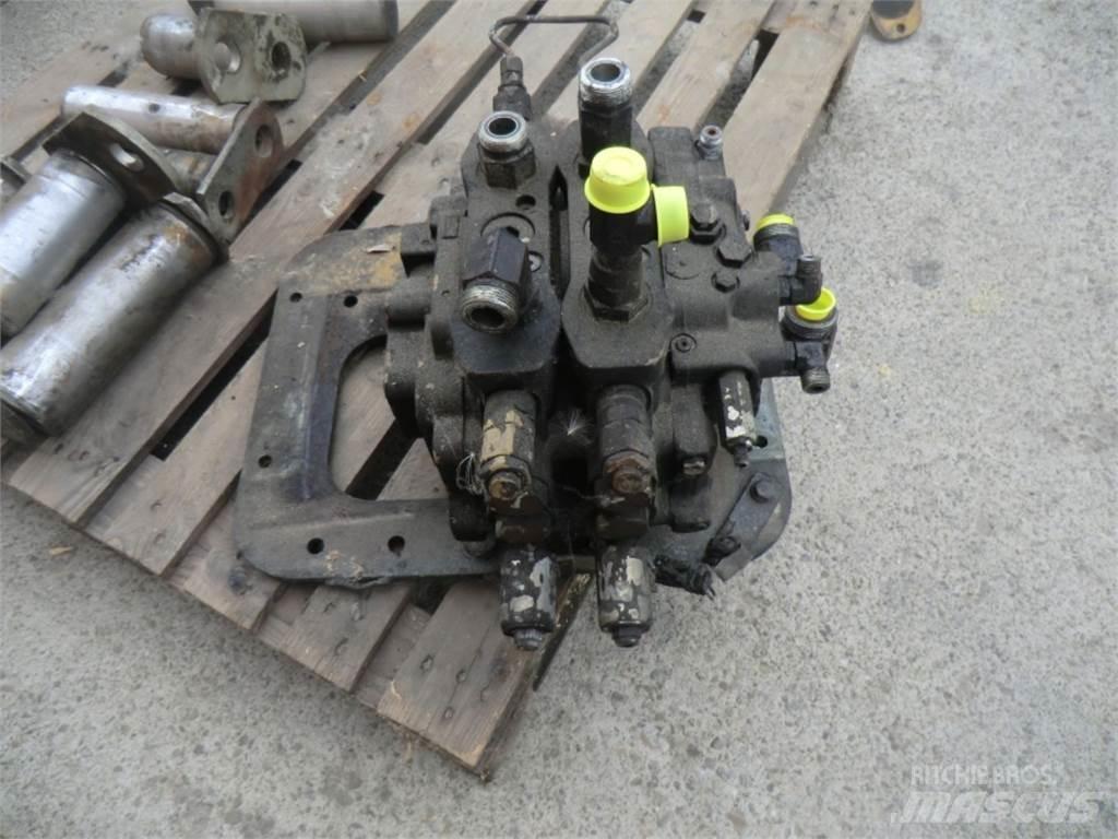 CAT 963D Diger