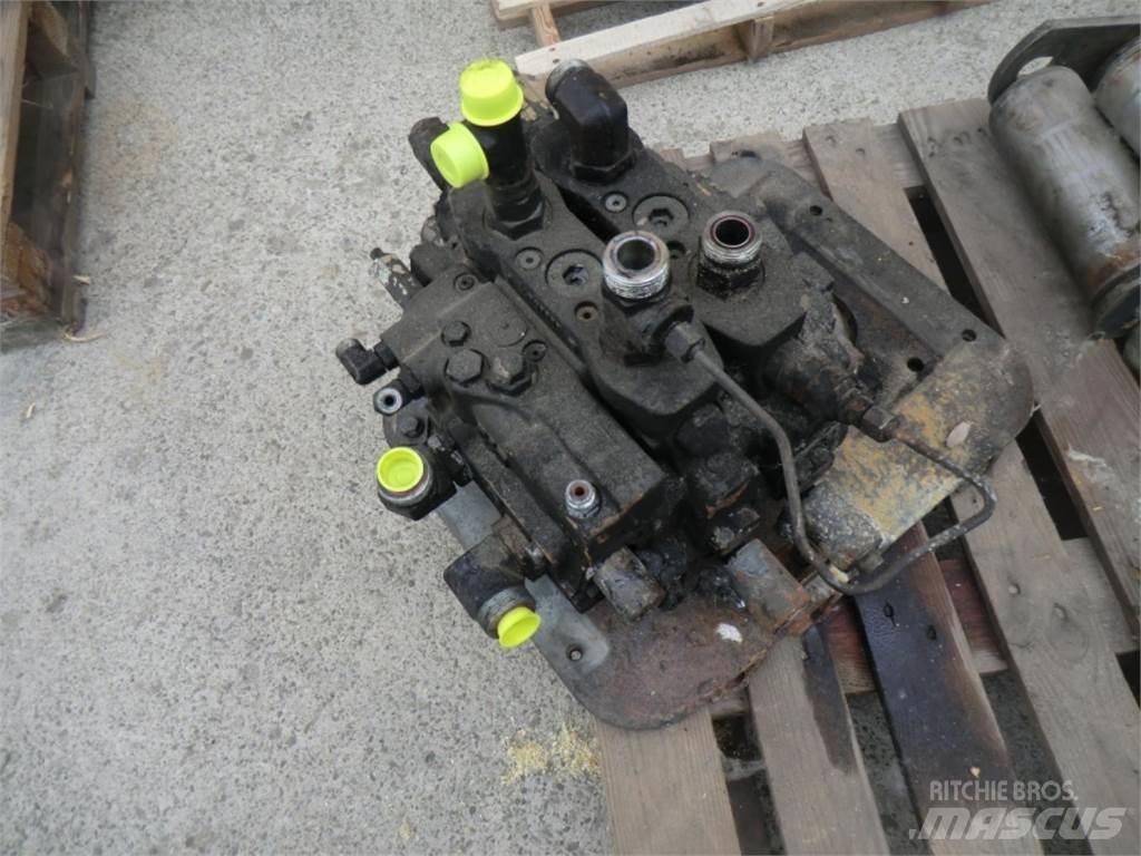 CAT 963D Diger