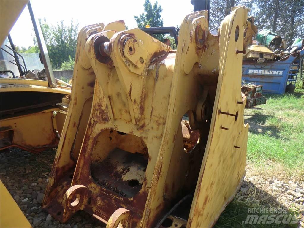 CAT 963D Saseler