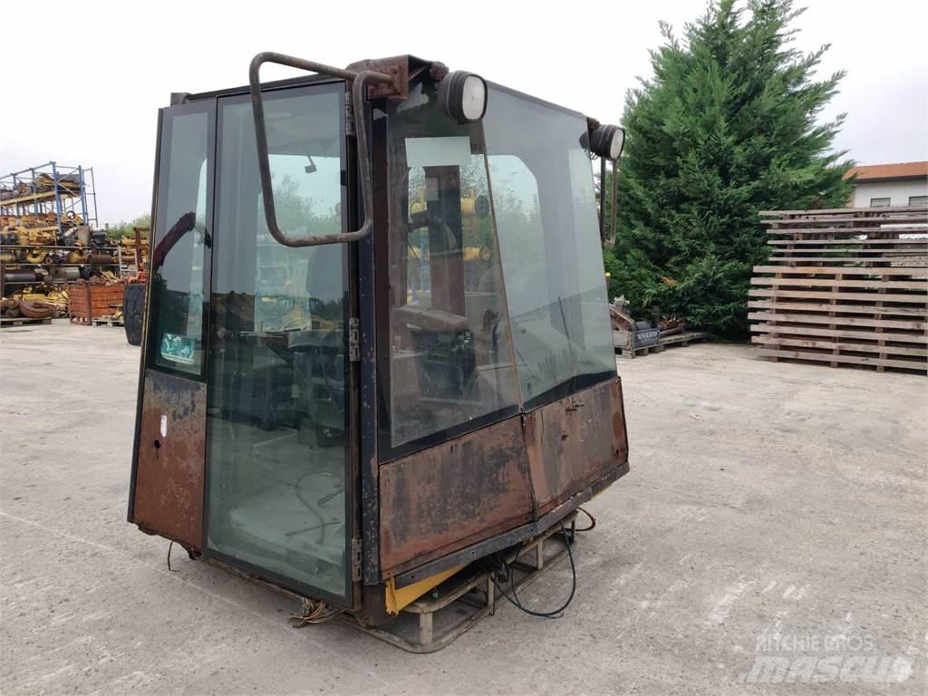CAT 988G Saseler