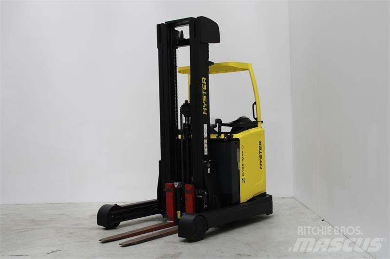 Hyster R2.5 Reach truck - depo içi istif araçları