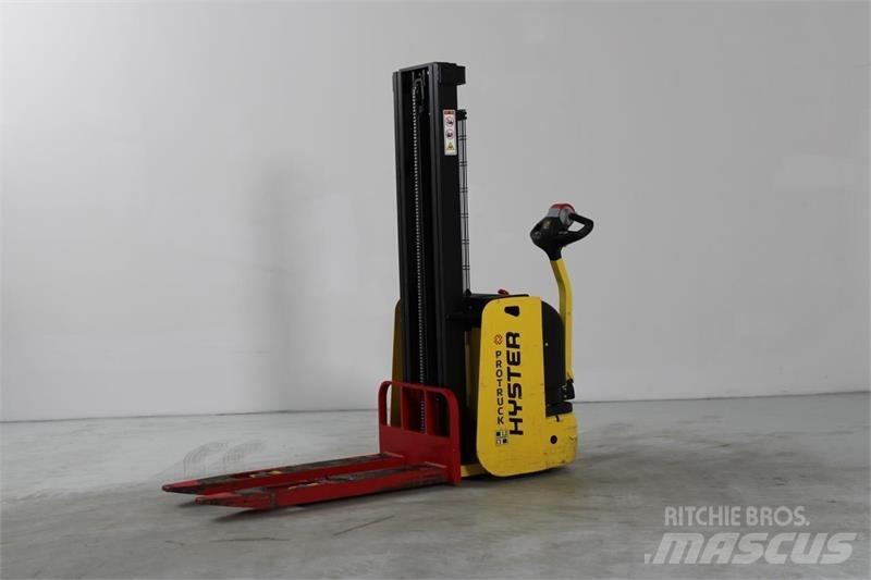 Hyster S1.0E Akülü depo ekipmanları