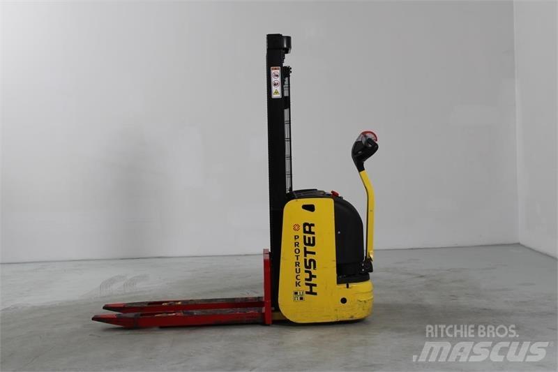Hyster S1.0E Akülü depo ekipmanları