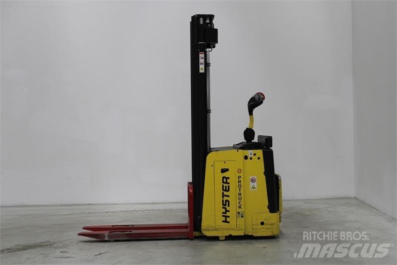 Hyster S1.5S Akülü depo ekipmanları