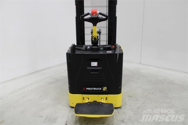 Hyster S1.5S Akülü depo ekipmanları