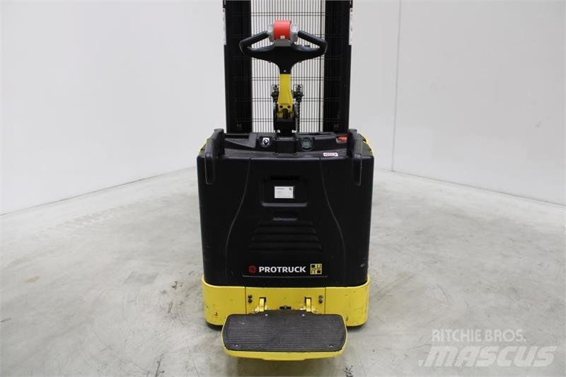 Hyster S1.5S Akülü depo ekipmanları
