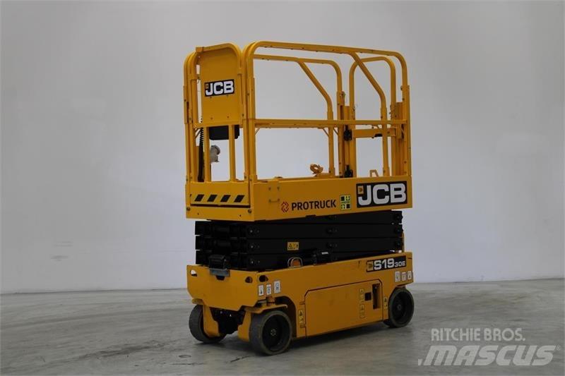 JCB S1930E Makasli platformlar